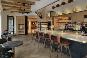 Bar Coffee & Wine Lounge view